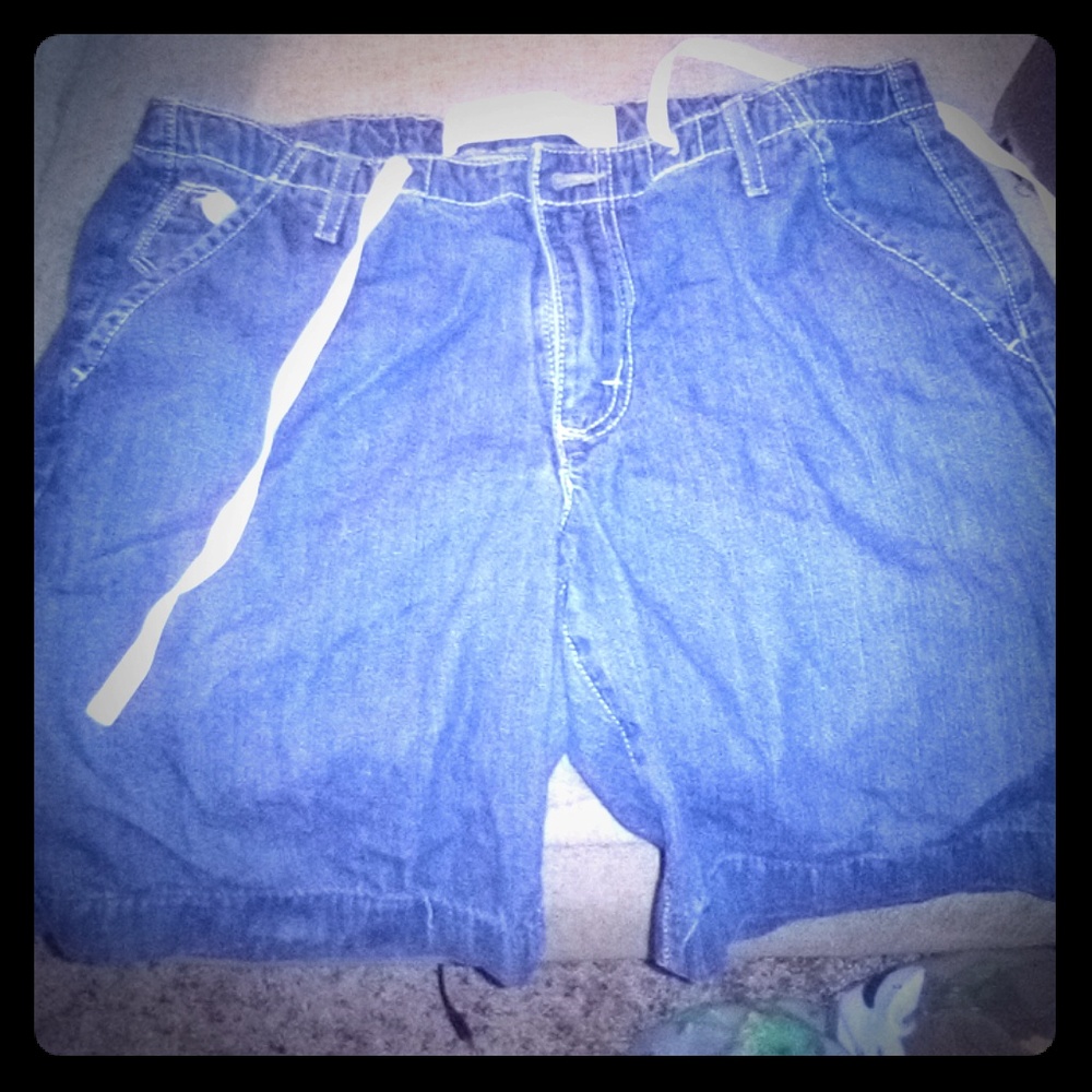 Woman's shorts